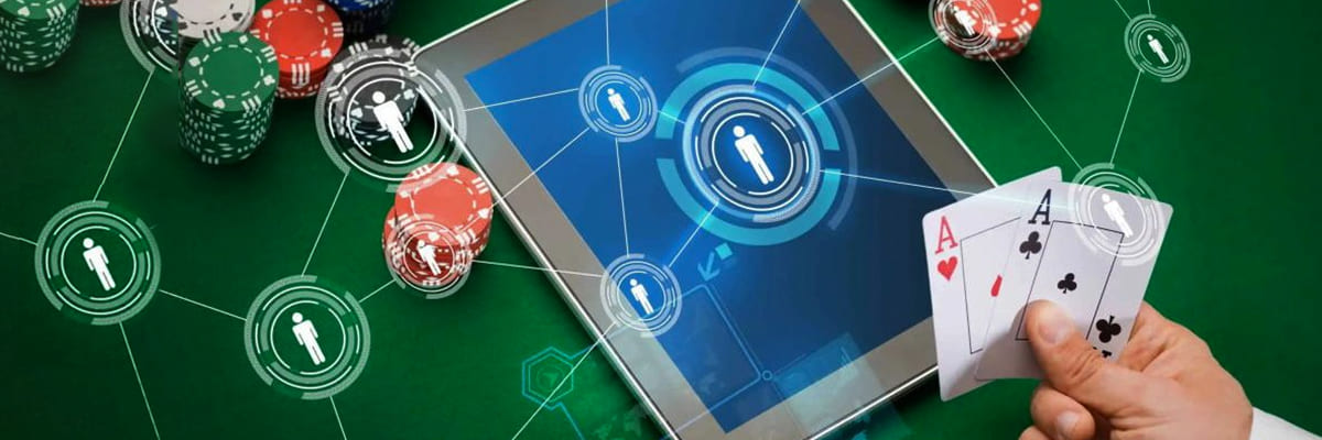 tk444 ক্যাসিনো ভিজ্যুয়াল মন্টাজ—গেম টাইল, টেবিল স্টাইল এলিমেন্ট ও লাইভ ডিলার পরিবেশসহ